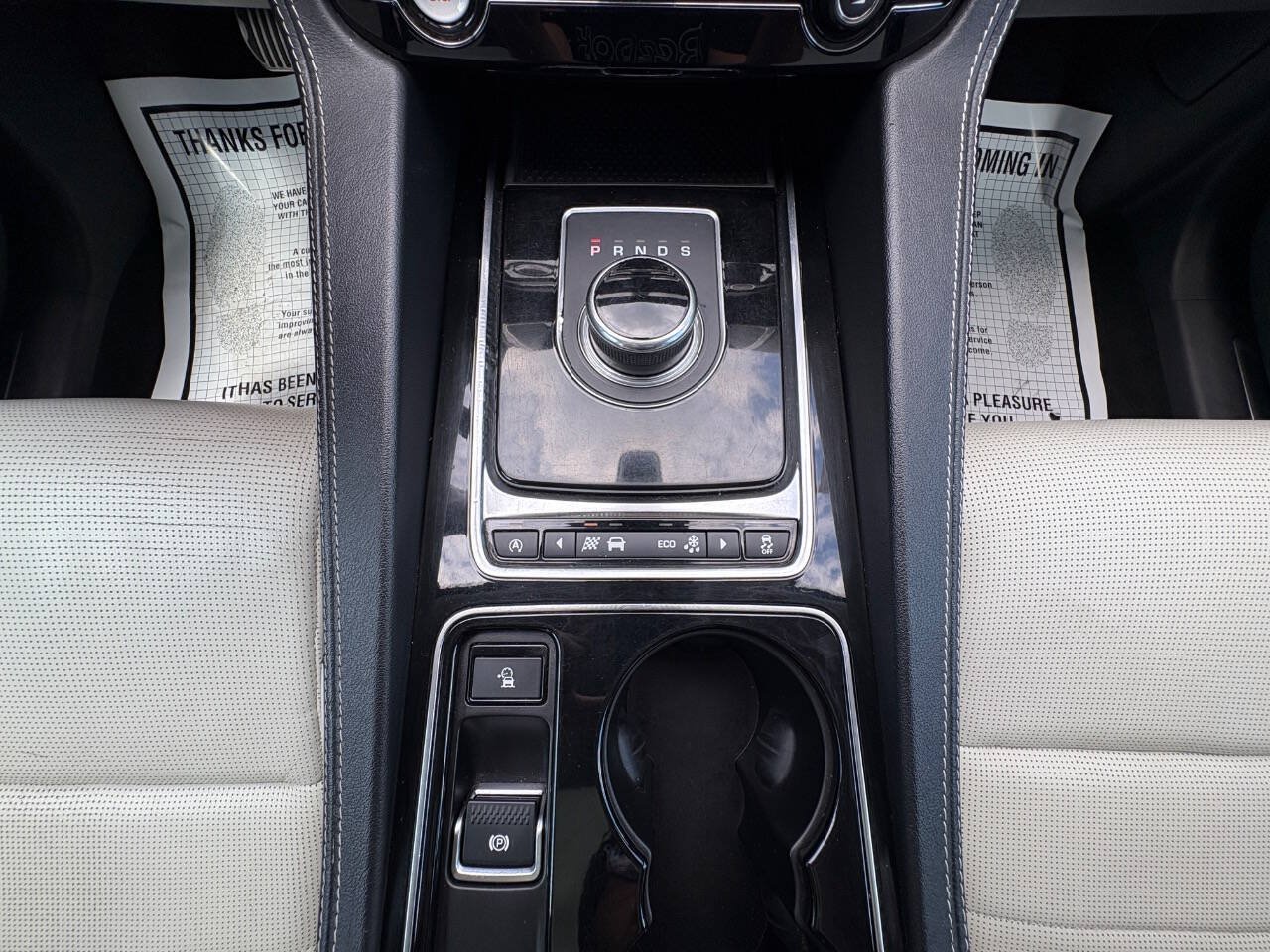 Used 2017 Jaguar F-PACE R-Sport AWD/4WD image 18