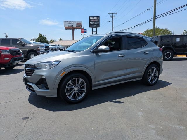 Used 2023 Buick Encore GX Select w/ Sport Touring Package FWD image 9