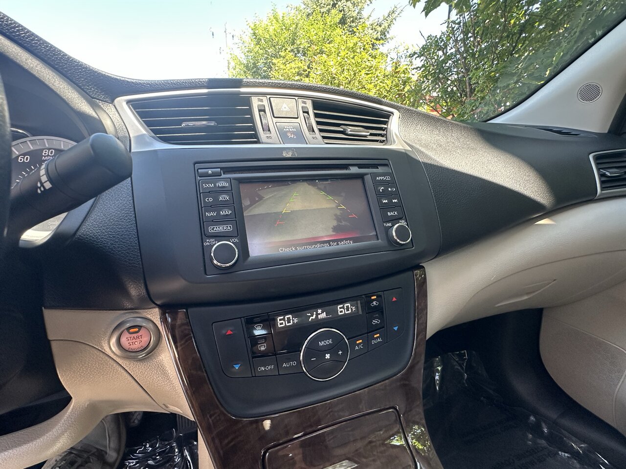 Used 2015 Nissan Sentra SL w/ SL Premium Package FWD image 29