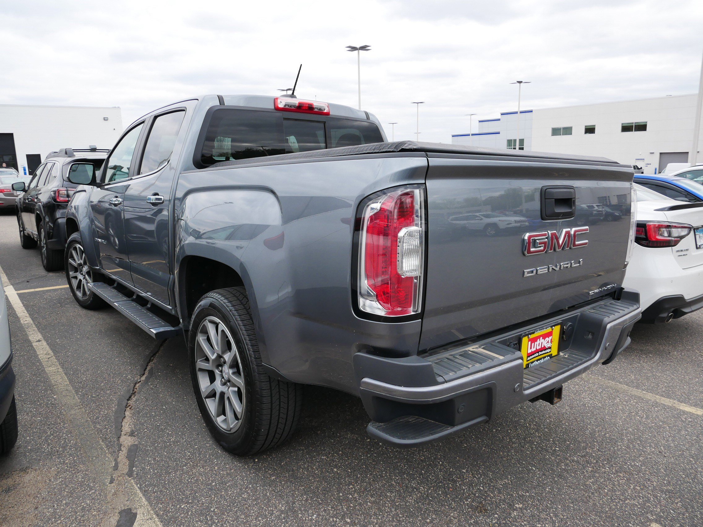 Used 2021 GMC Canyon Denali AWD/4WD image 3
