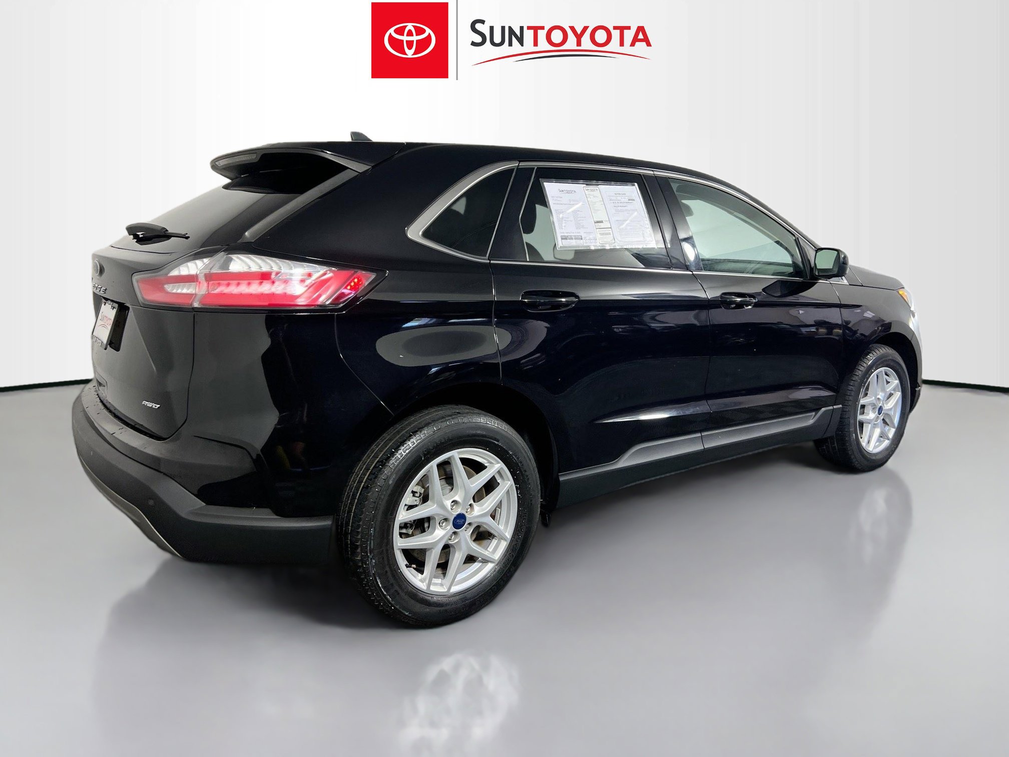 Used 2022 Ford Edge SEL image 4