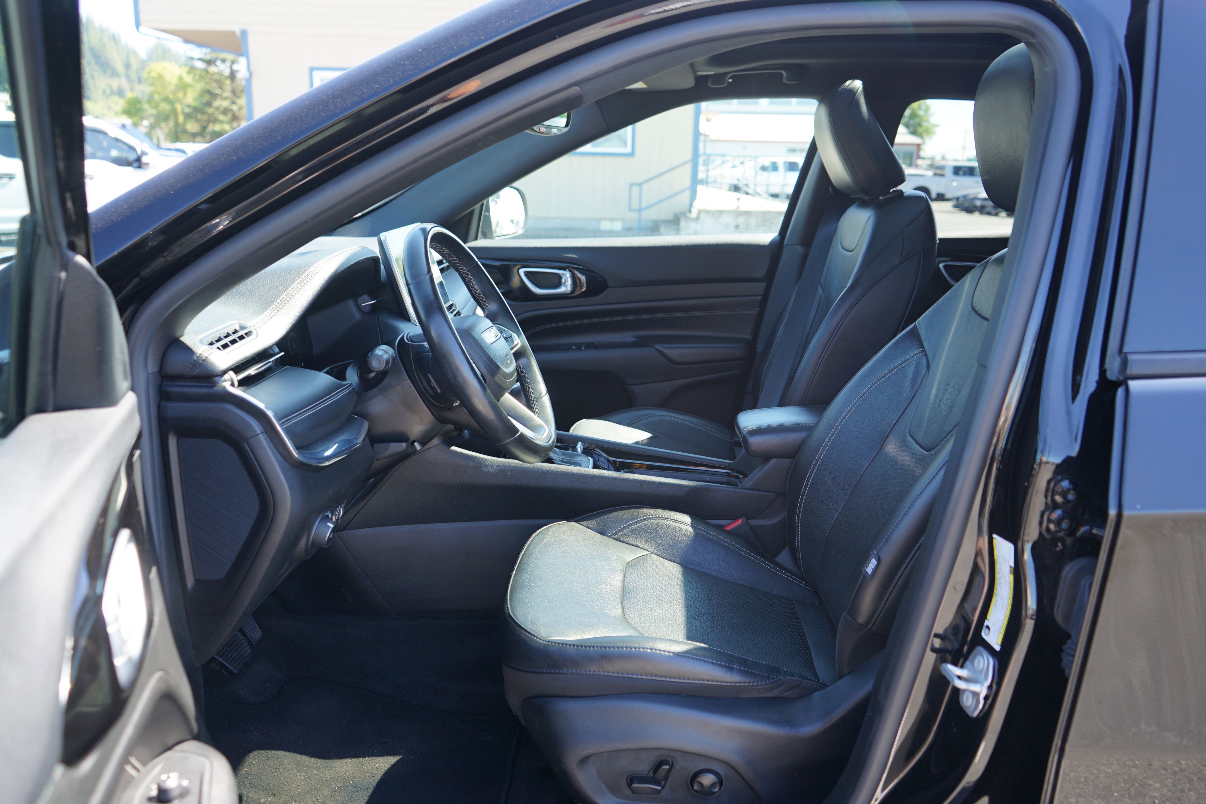 Used 2022 Jeep Compass High Altitude image 12