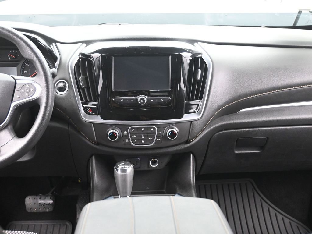 Used 2018 Chevrolet Traverse LS image 27