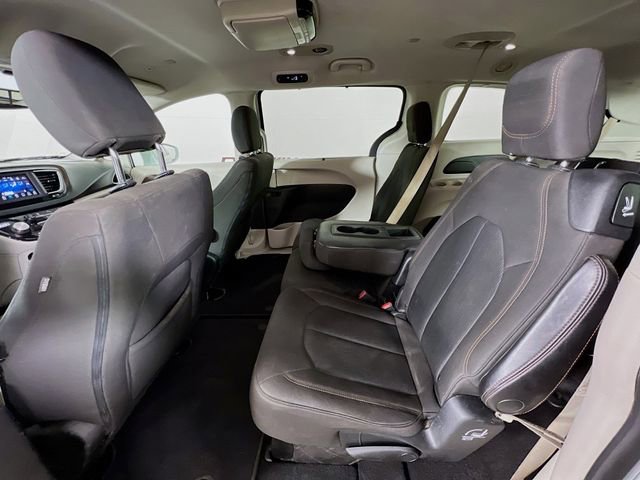 Used 2018 Chrysler Pacifica Touring Plus w/ Tire & Wheel Group image 22