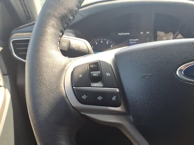 Used 2024 Ford Explorer XLT w/ Equipment Group 202A AWD/4WD image 15