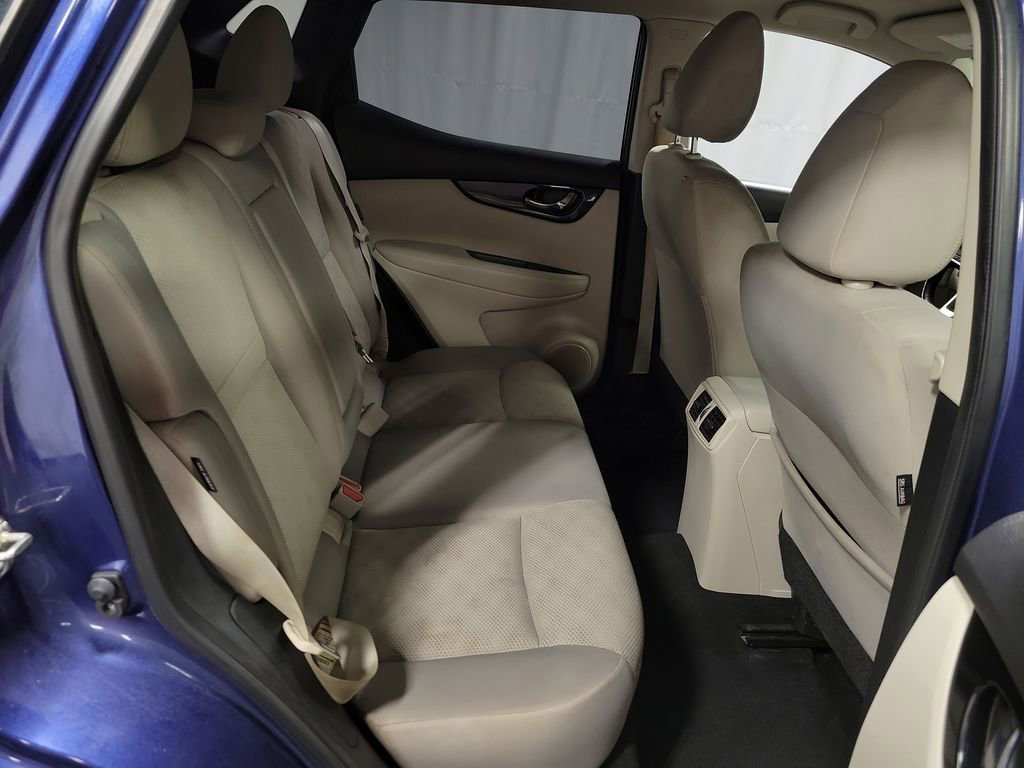Used 2021 Nissan Rogue Sport SV FWD image 23