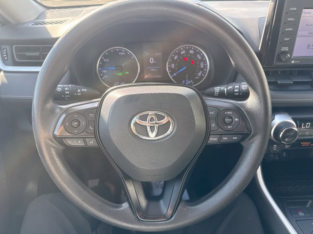 Used 2021 Toyota RAV4 XLE AWD/4WD image 12