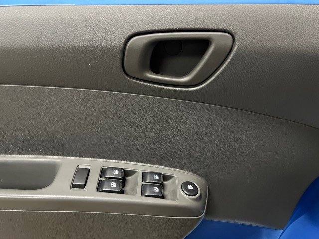 Used 2013 Chevrolet Spark LS image 27