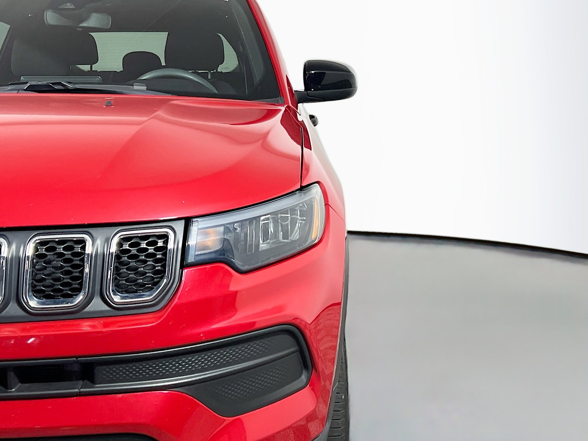 Used 2023 Jeep Compass Sport image 12