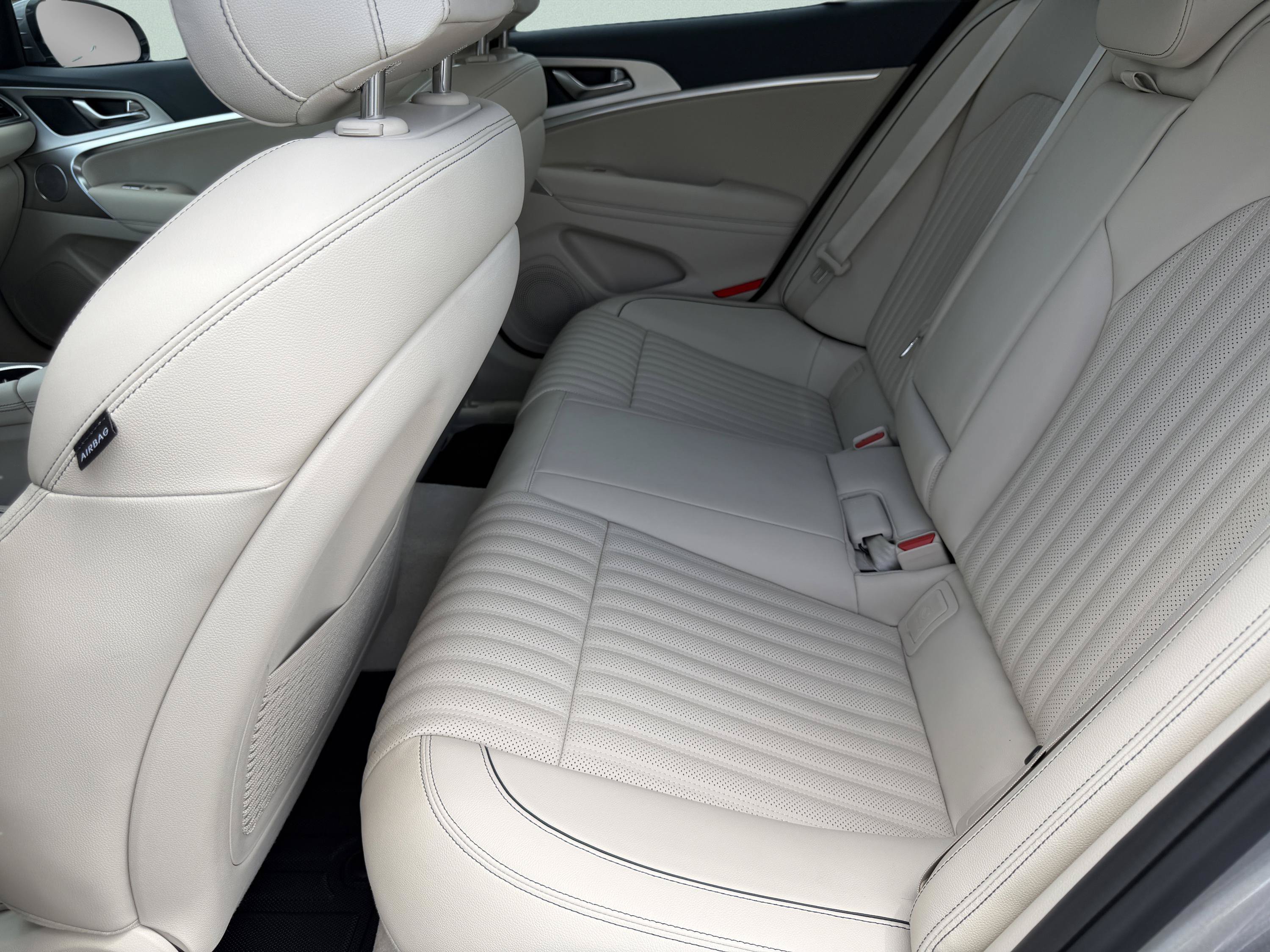 Used 2026 Genesis G70 2.5T Prestige RWD image 22