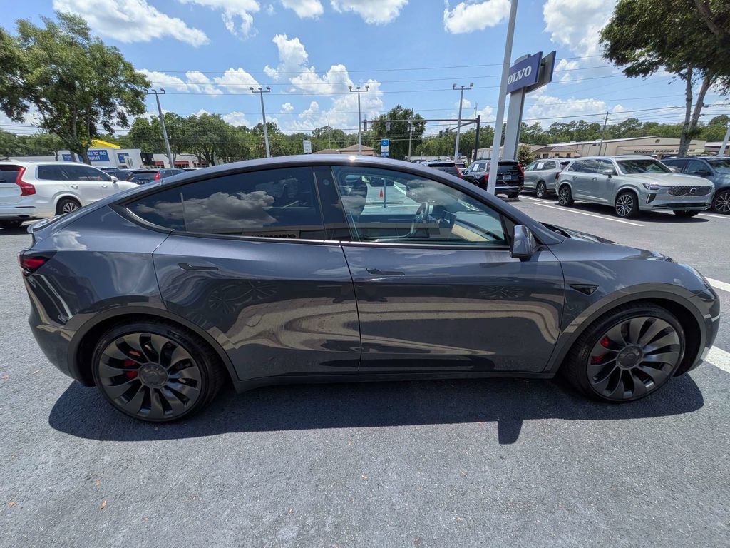 Used 2022 Tesla Model Y Performance AWD/4WD image 7