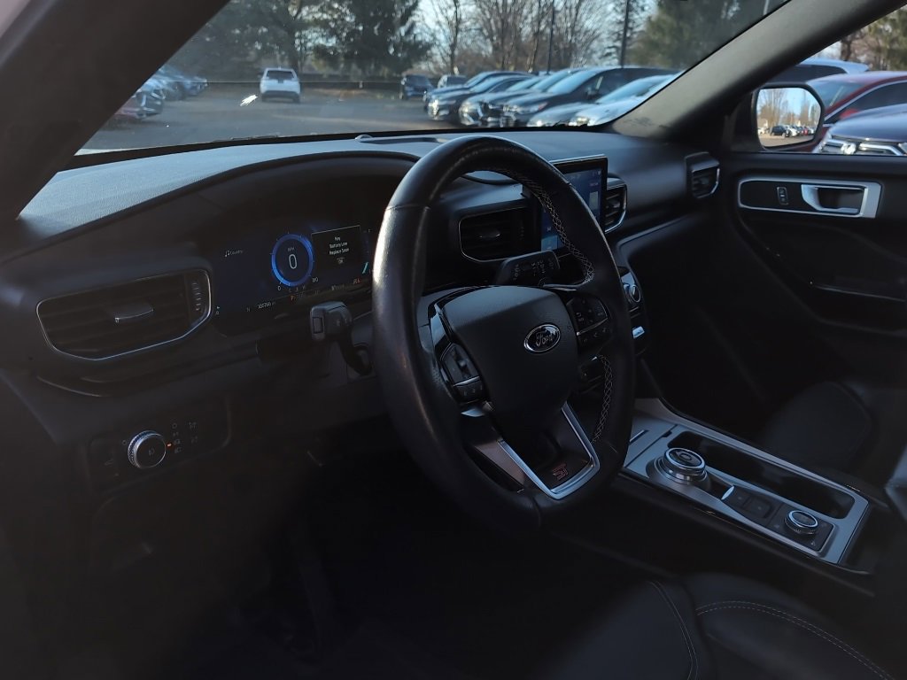 Used 2022 Ford Explorer ST image 15