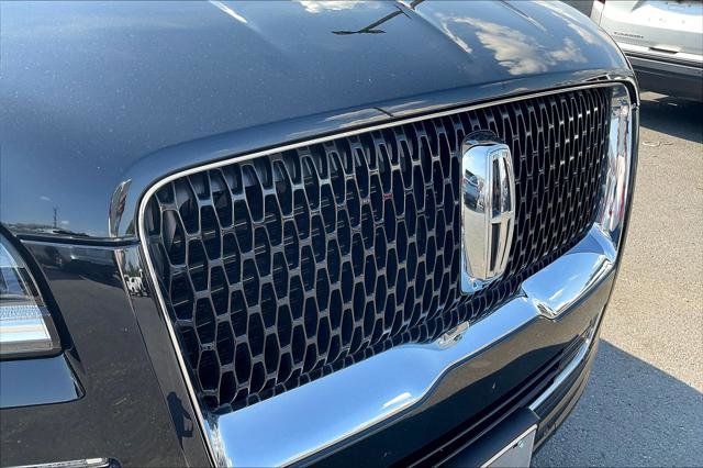 Used 2024 Lincoln Navigator Reserve w/ Monochromatic Package image 30