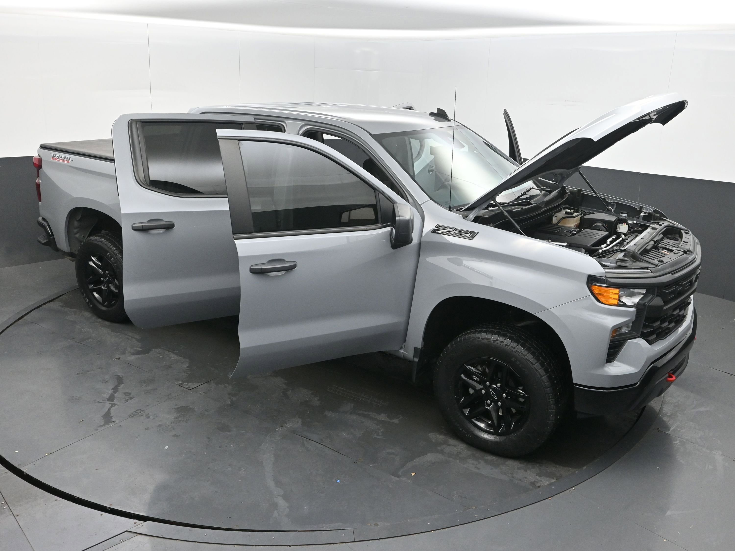 Used 2024 Chevrolet Silverado 1500 Custom Trail Boss w/ LPO, Dark Essentials Package AWD/4WD image 40