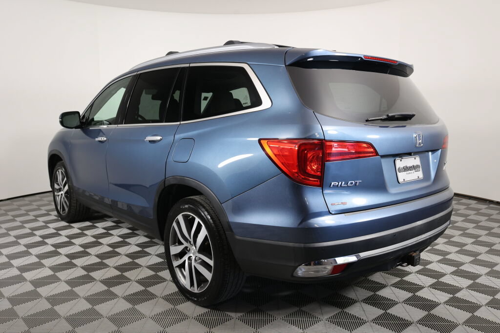 Used 2016 Honda Pilot Touring image 4