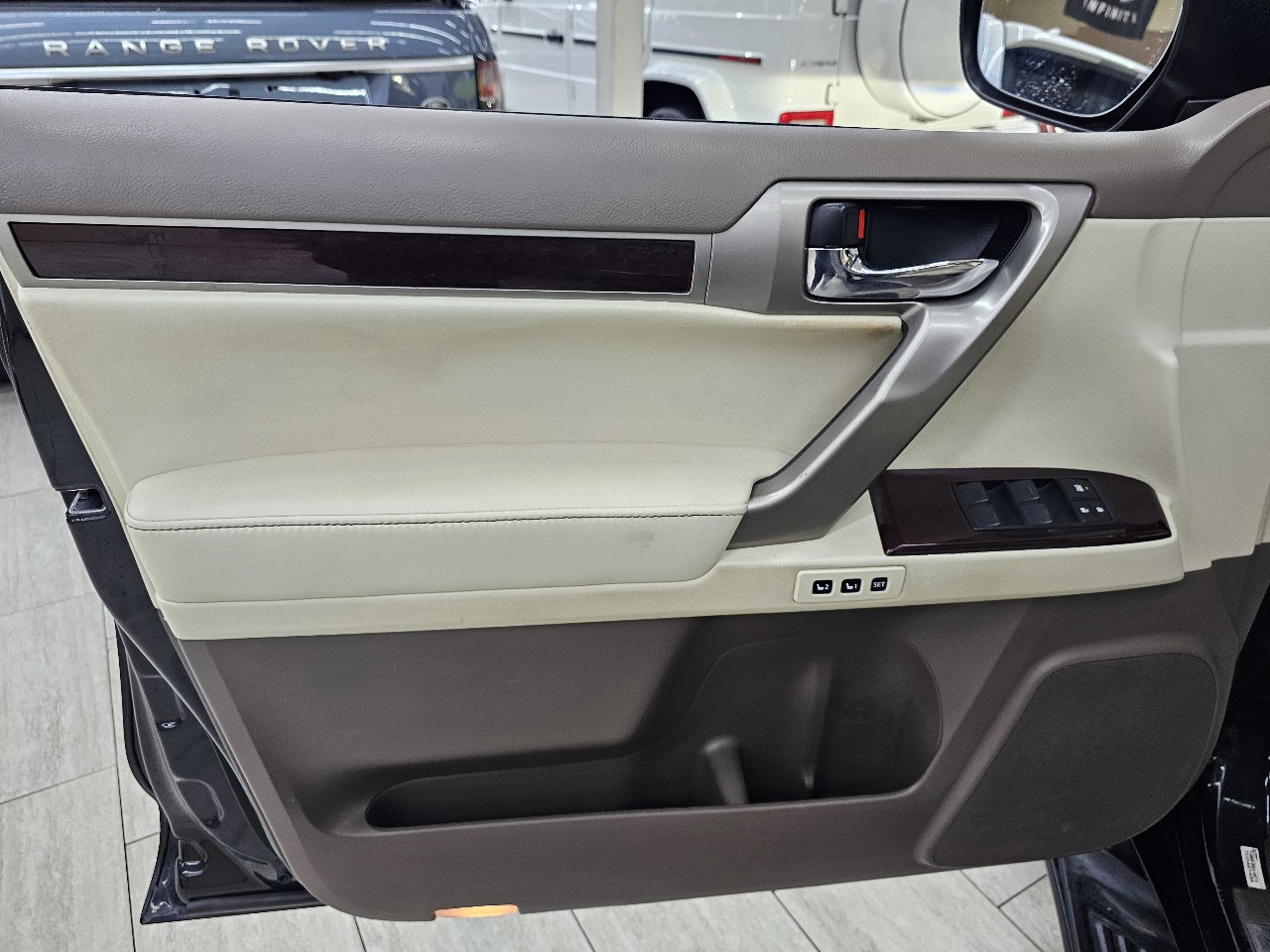 Used 2017 Lexus GX 460 Premium image 40