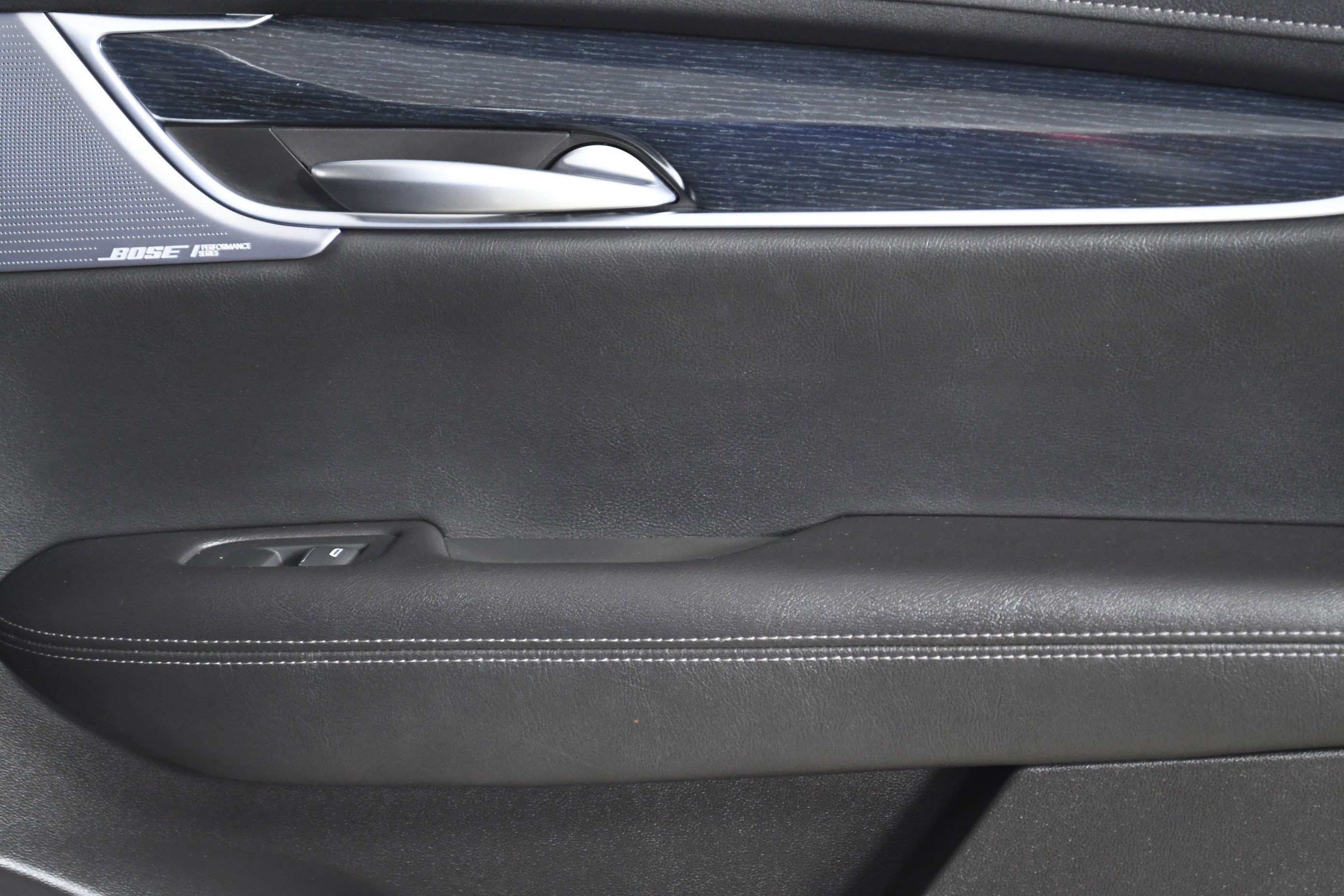 Used 2024 Cadillac XT5 Premium Luxury image 25