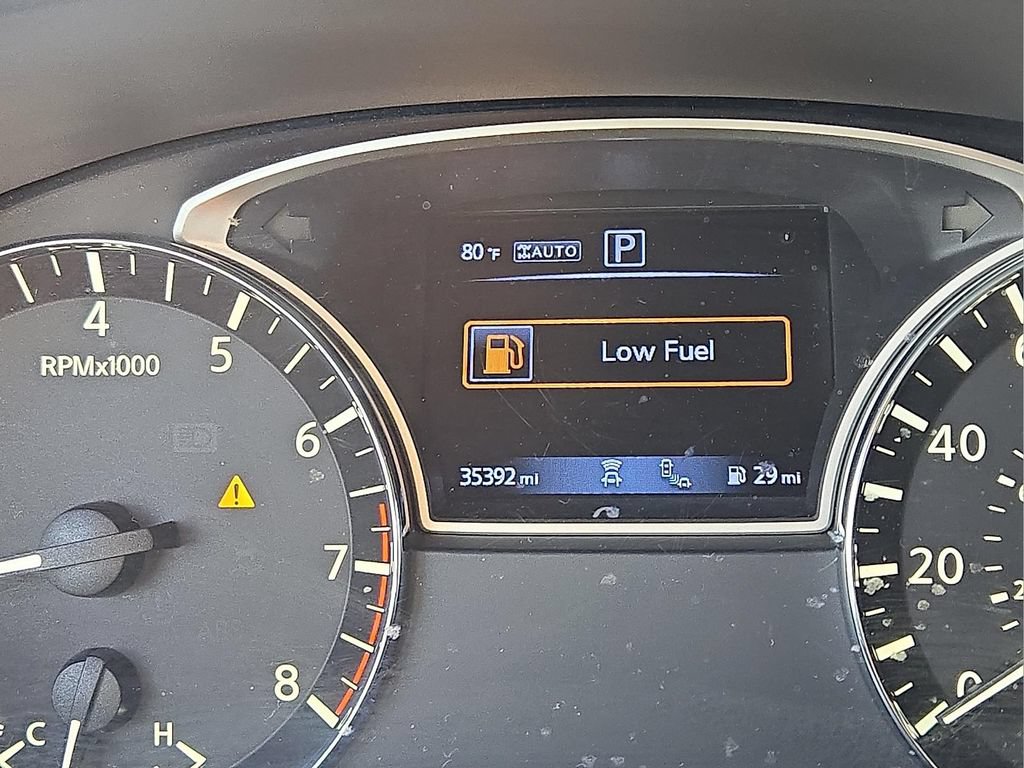 Used 2020 Nissan Pathfinder SV AWD/4WD image 17