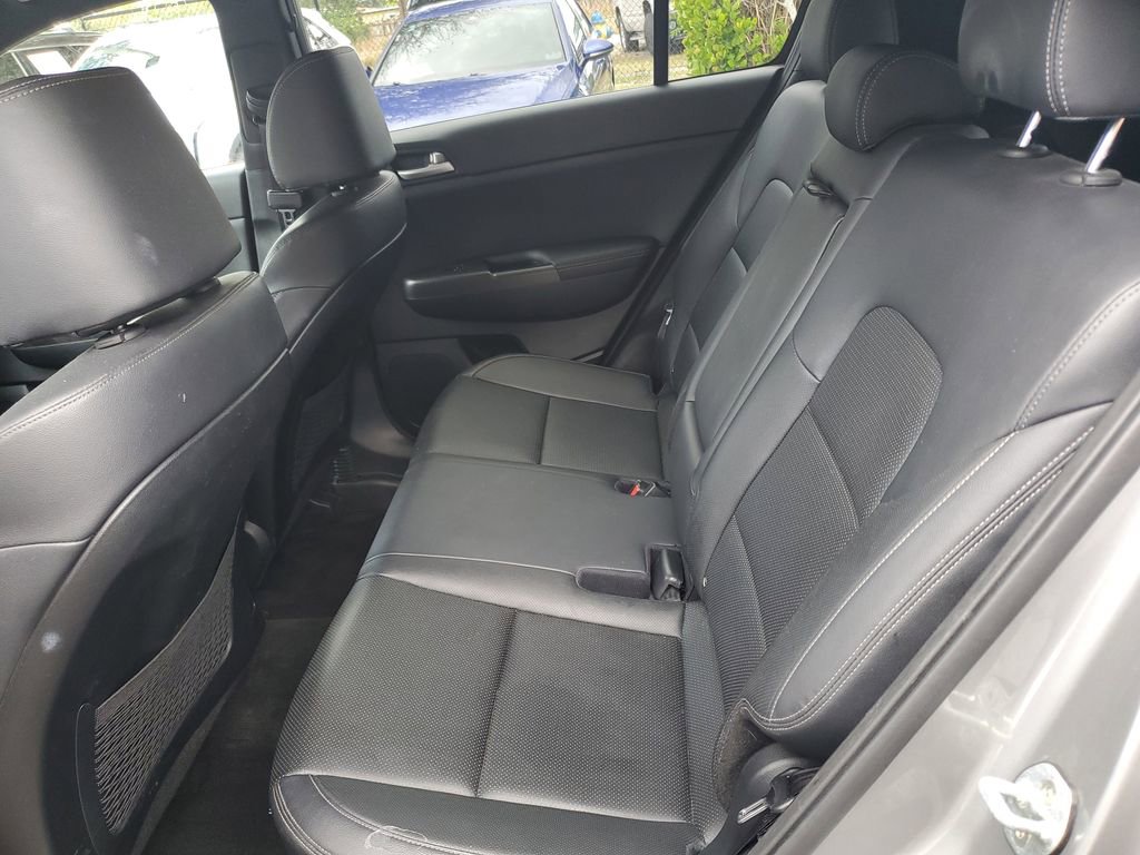 Used 2021 Kia Sportage S image 12