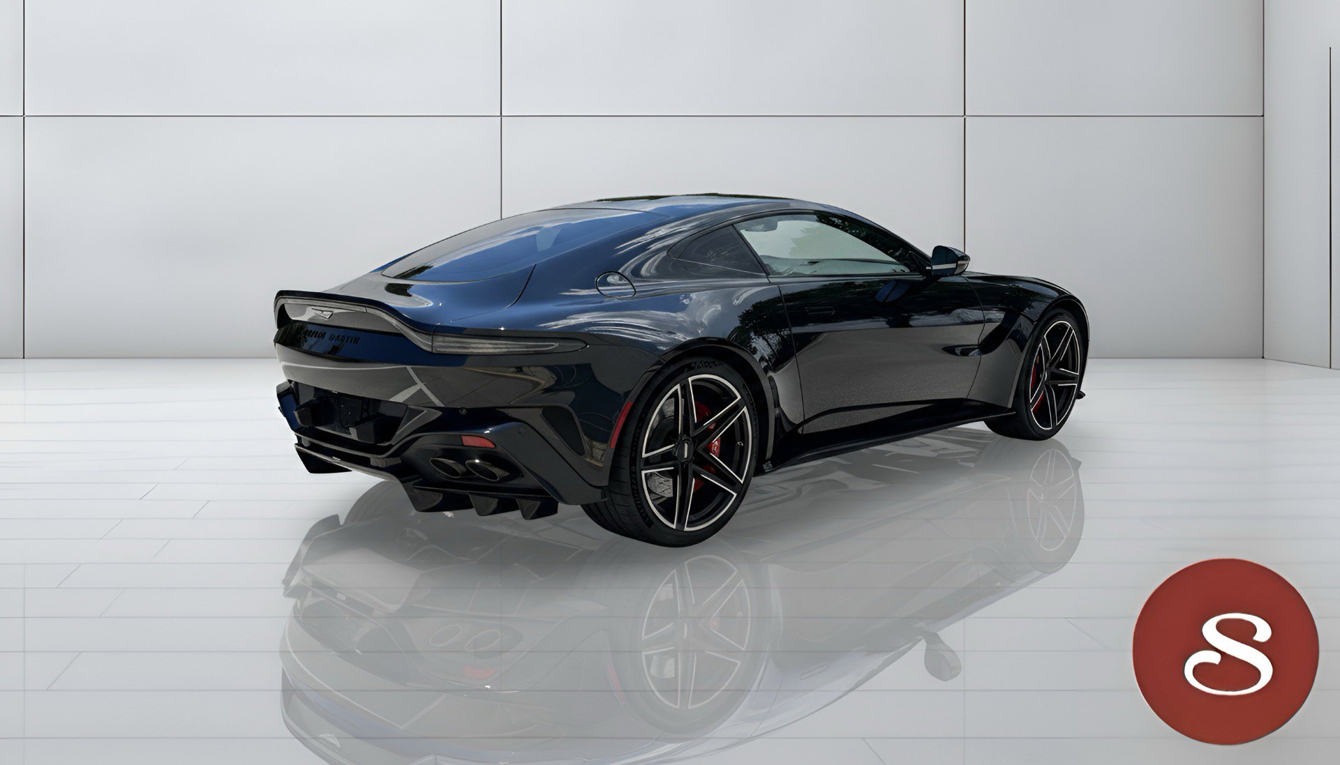 Used 2025 Aston Martin V8 Vantage Coupe RWD image 10
