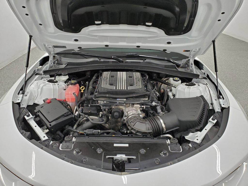 Used 2021 Chevrolet Camaro ZL1 w/ LPO, ZL1 Protection Package RWD image 9
