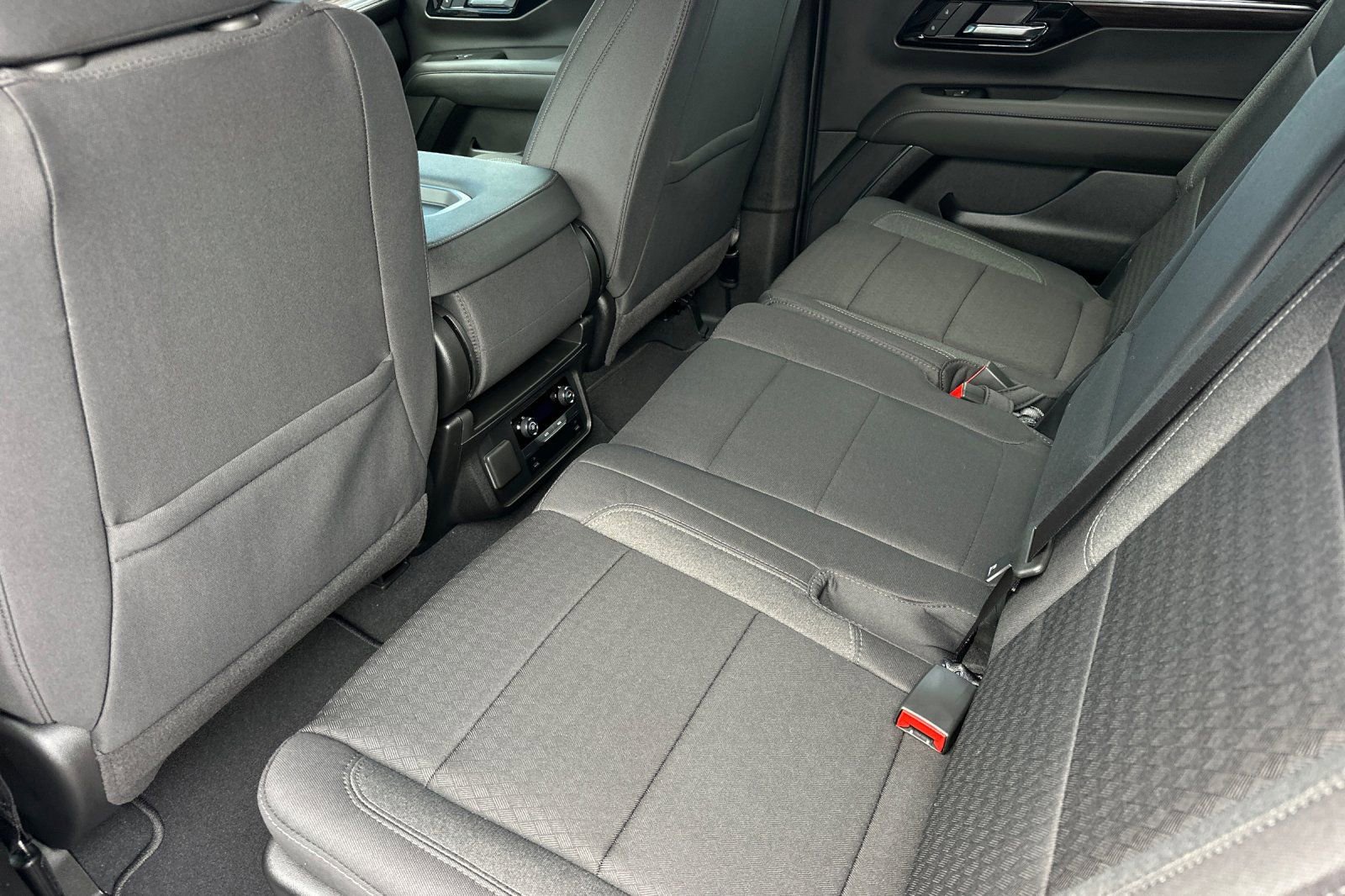 New 2026 Chevrolet Suburban LS w/ LPO, Dark Essentials Package image 12