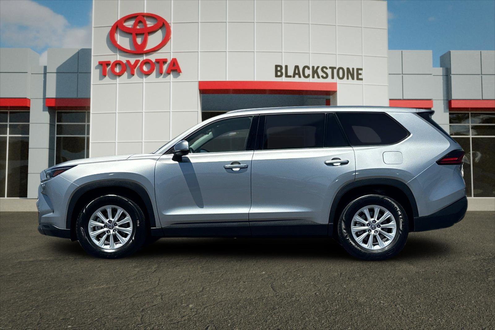 Certified 2025 Toyota Grand Highlander FWD image 6
