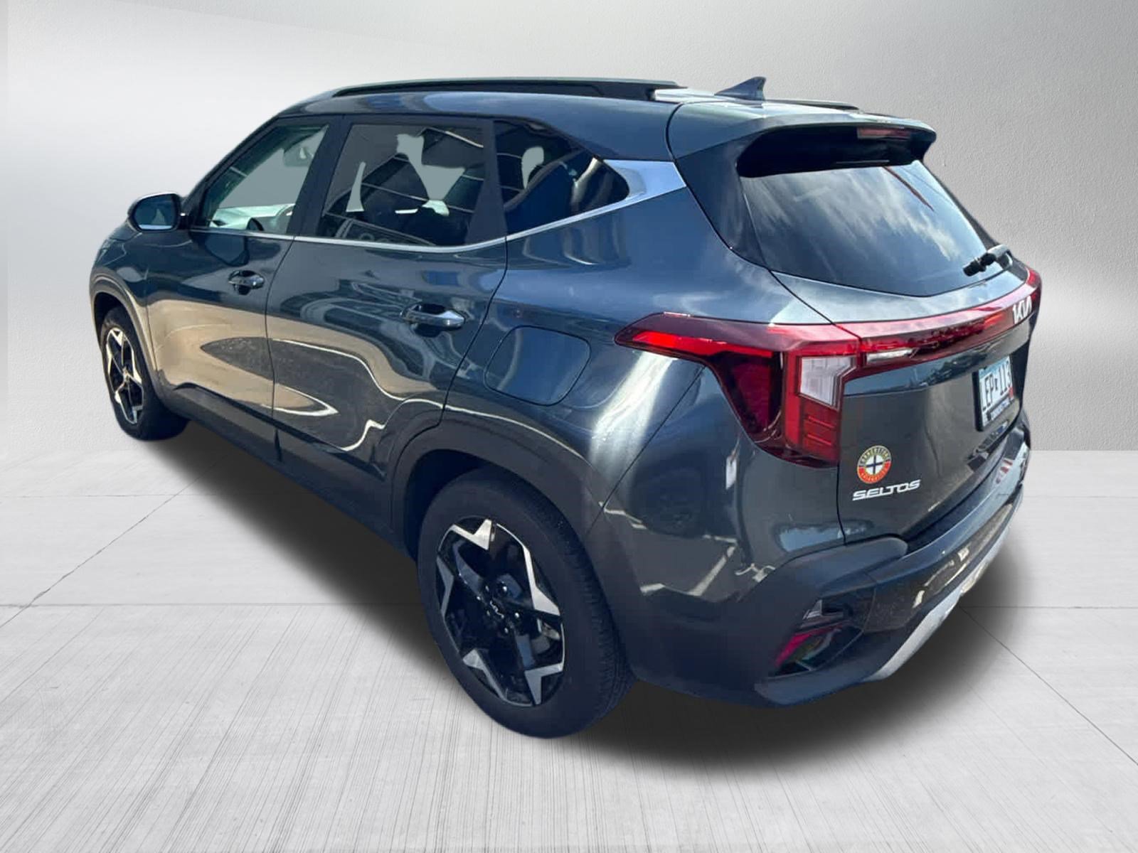 Used 2024 Kia Seltos EX AWD/4WD image 6
