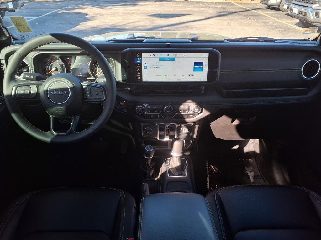 Used 2024 Jeep Gladiator Sport image 3