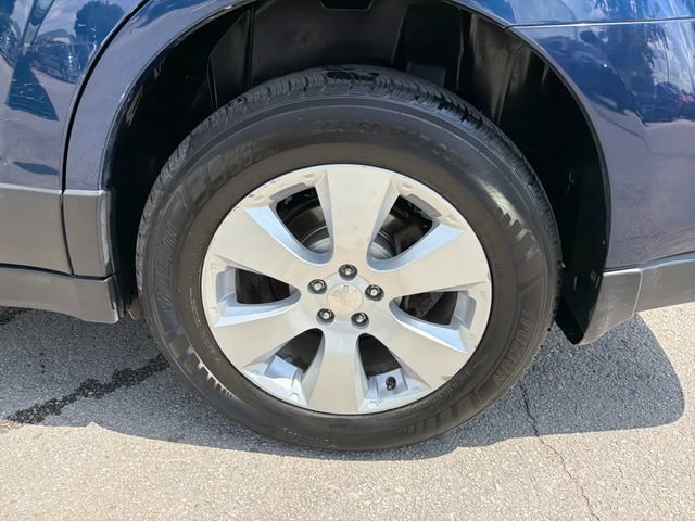 Used 2010 Subaru Outback 2.5i Limited AWD/4WD image 44