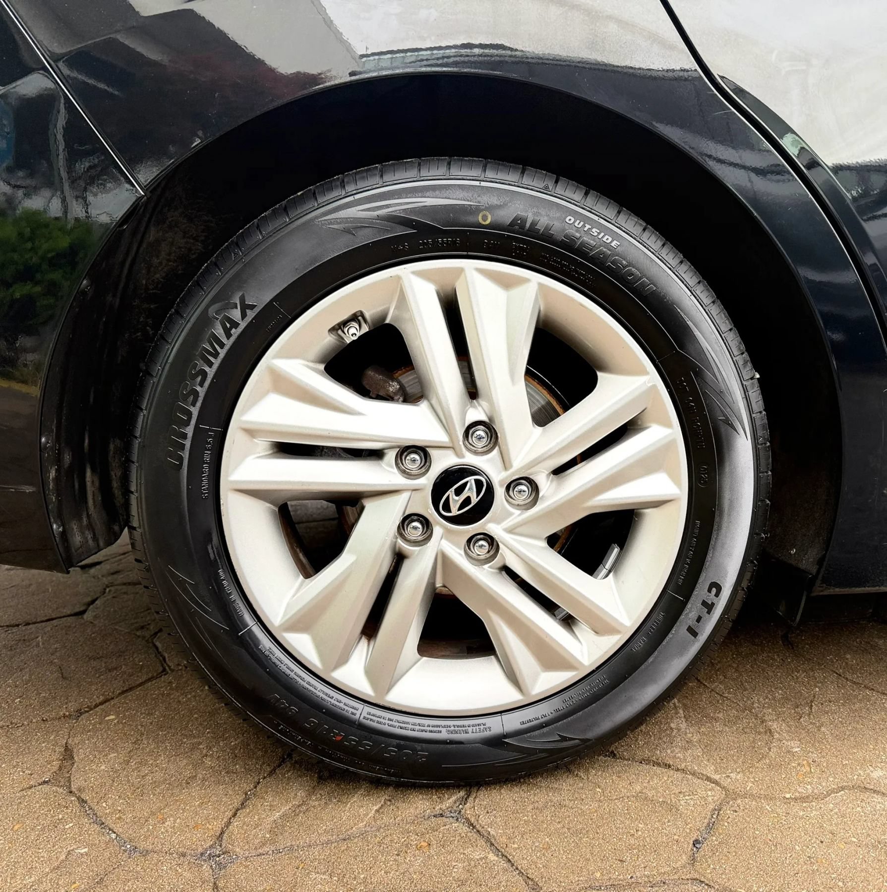 Used 2019 Hyundai Elantra SEL FWD image 40