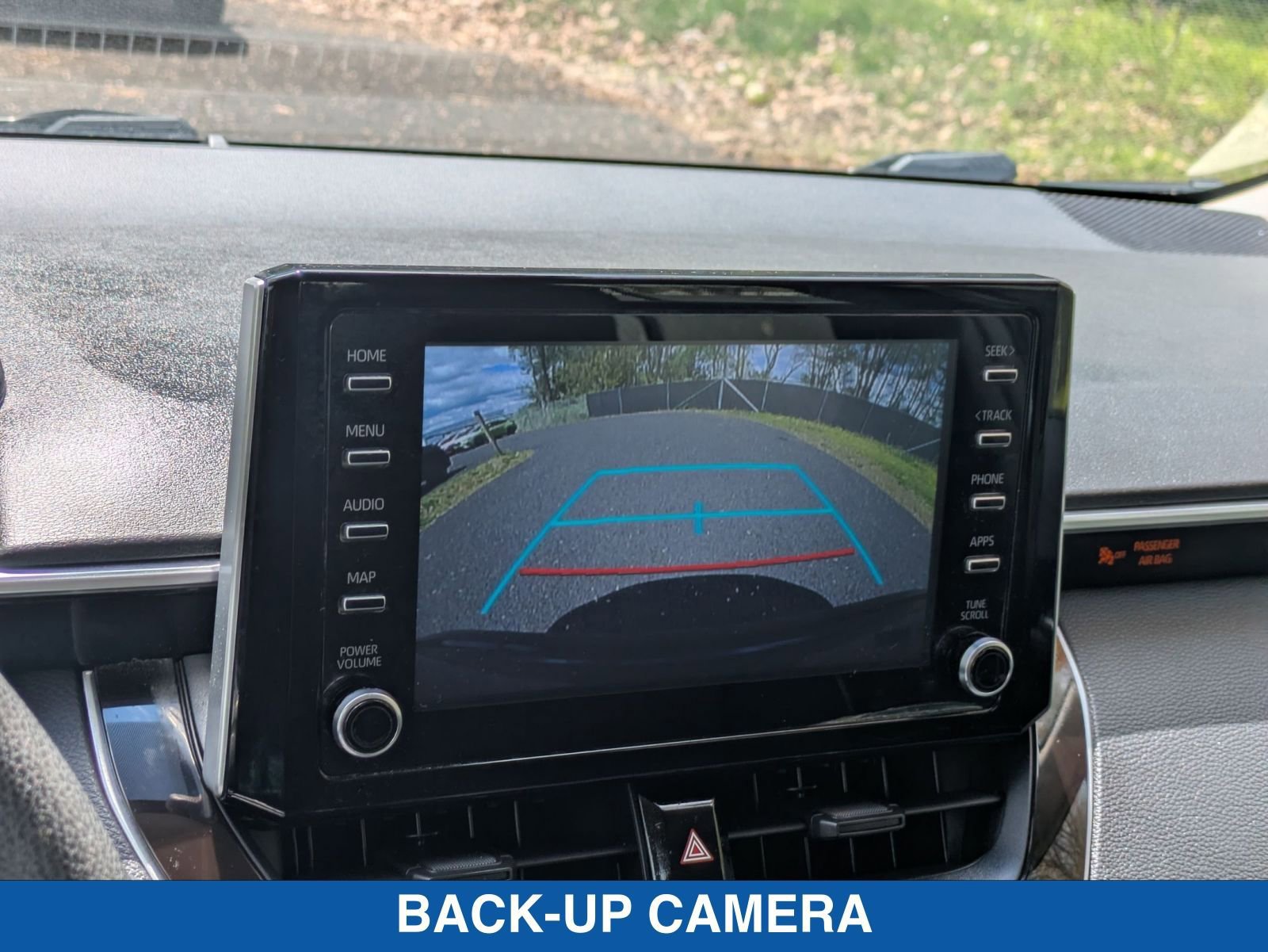 Used 2020 Toyota Corolla LE FWD image 22