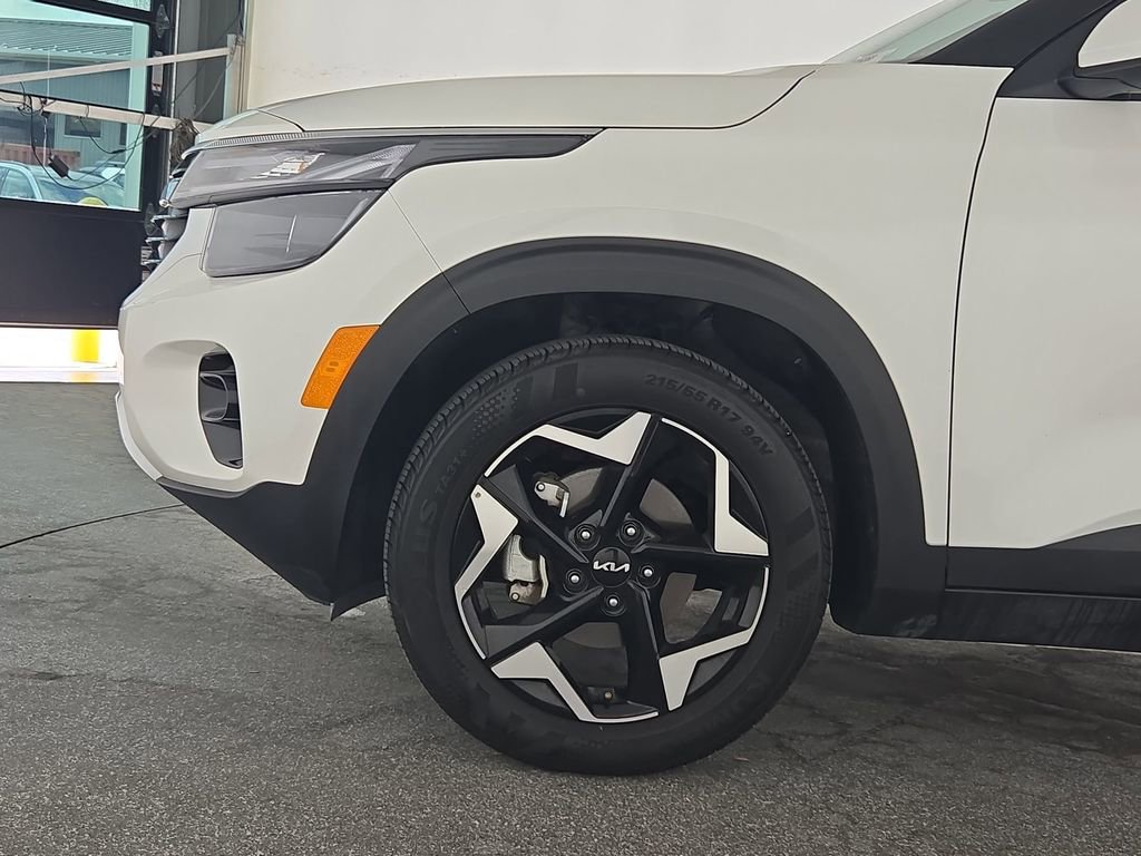 Used 2025 Kia Seltos S image 39