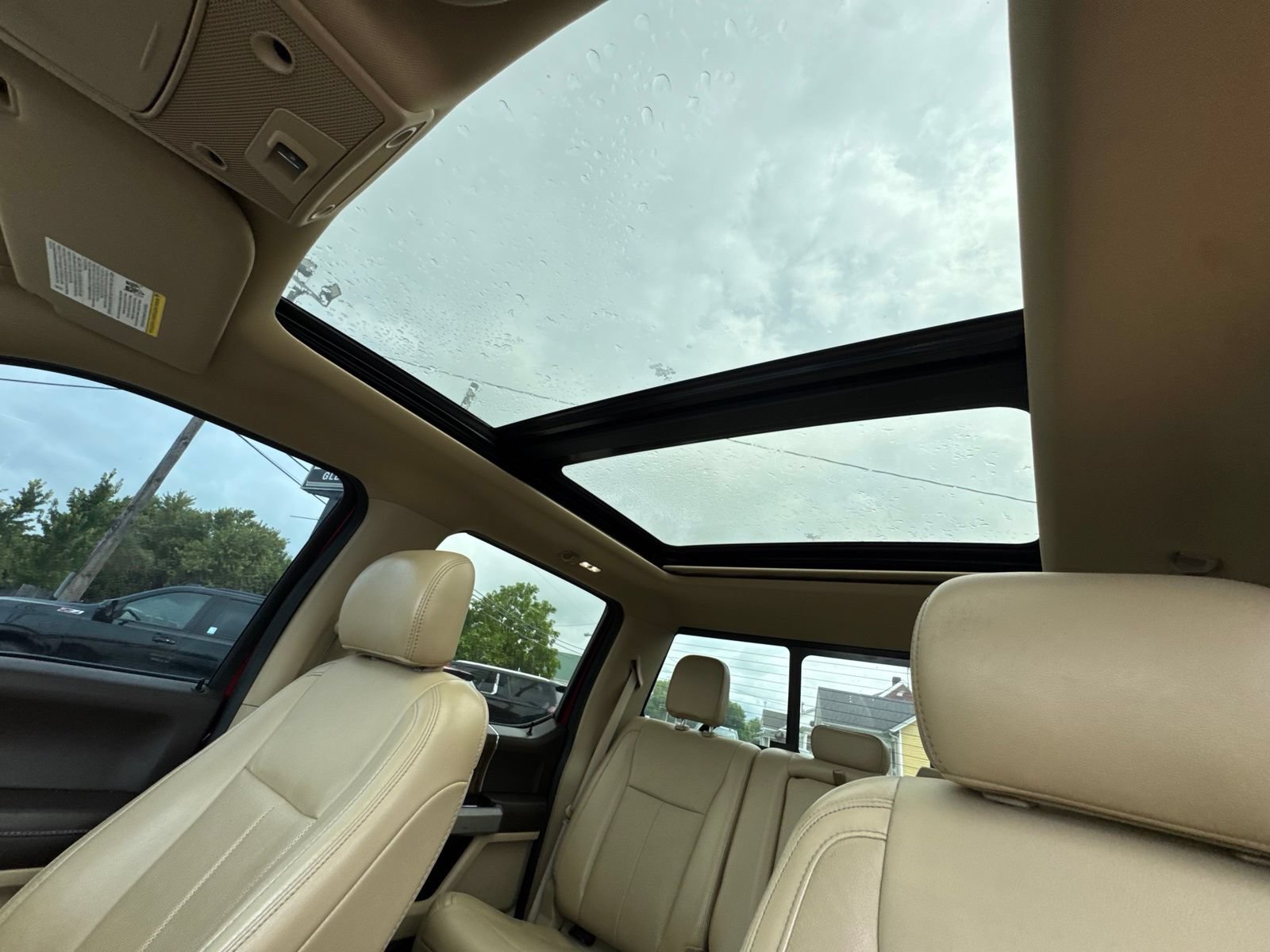 Used 2019 Ford F150 Lariat w/ Equipment Group 502A Luxury AWD/4WD image 24