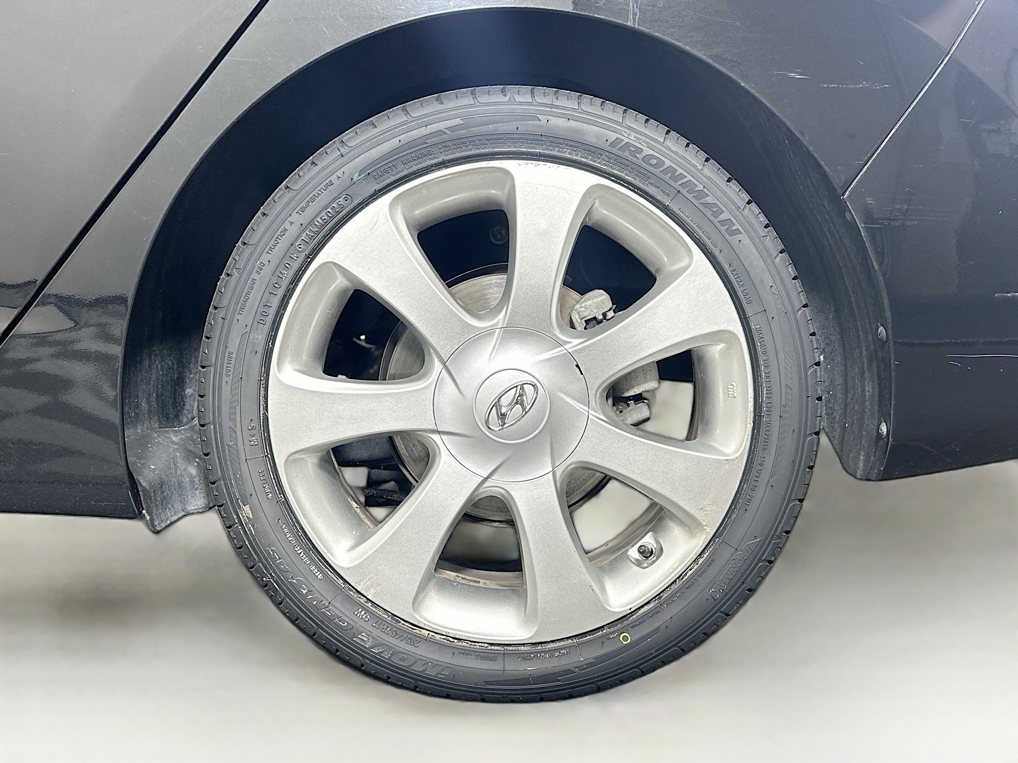 Used 2012 Hyundai Elantra Limited w/ Technology Pkg 5 FWD image 11