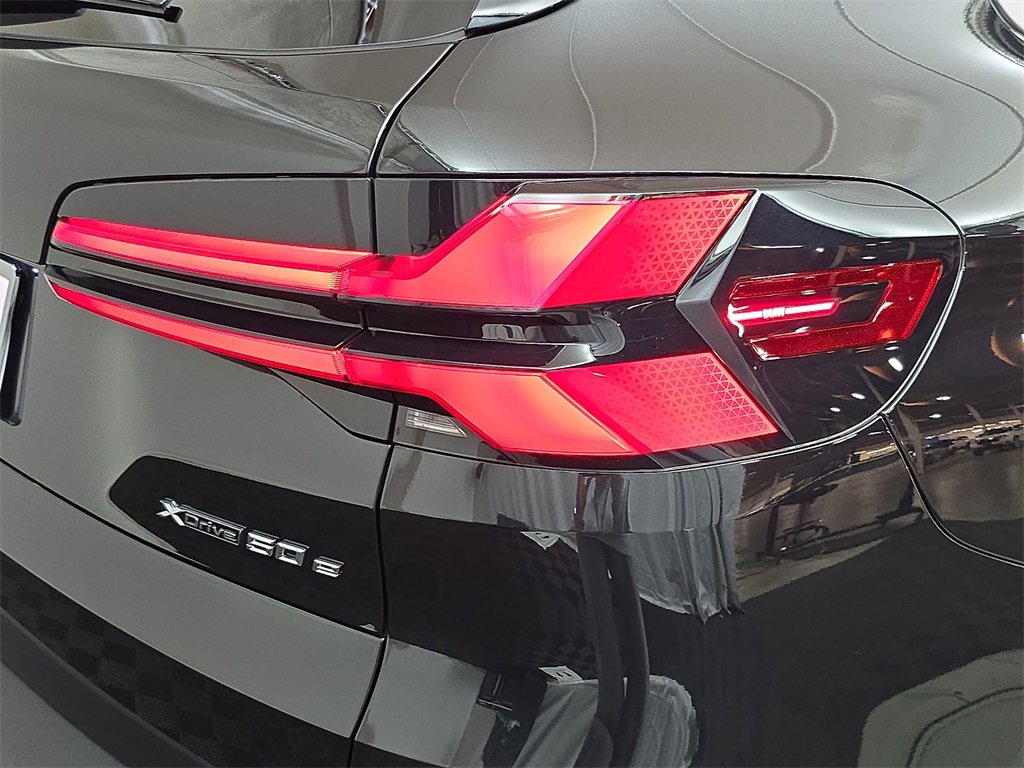 Used 2024 BMW X5 xDrive50e w/ Executive Package image 34