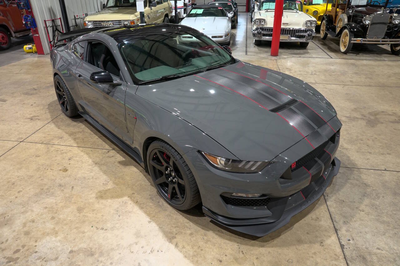 Used 2018 Ford Mustang Shelby GT350R w/ GT350R Equipment Group 920A RWD image 14