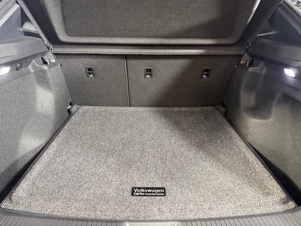 Used 2025 Volkswagen ID.4 Pro RWD image 34