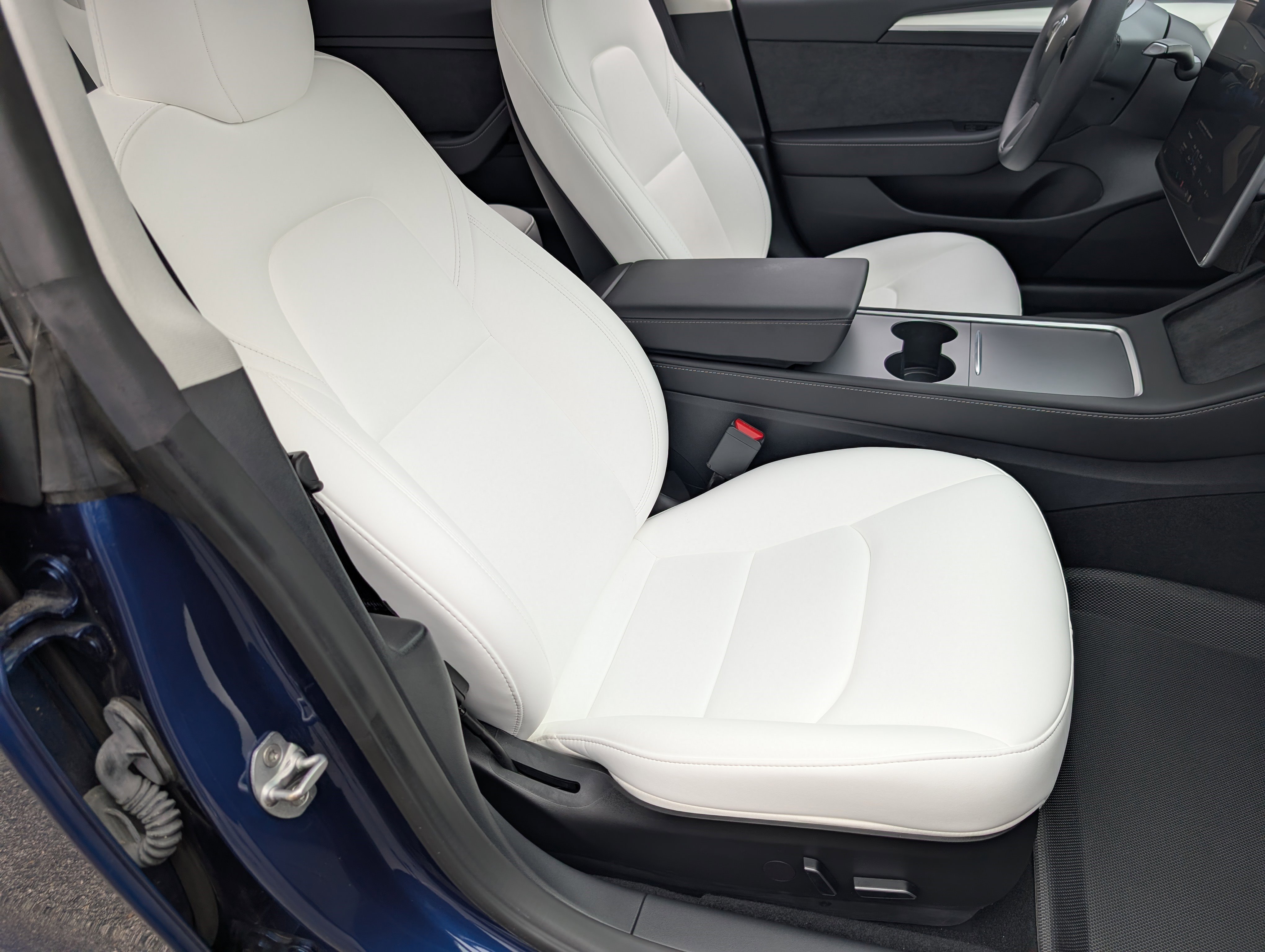Used 2023 Tesla Model 3 Standard Range RWD image 21