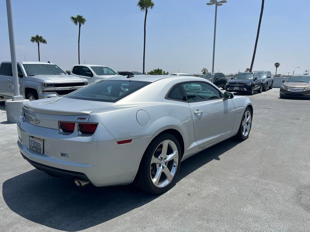 Used 2013 Chevrolet Camaro LT RWD image 5