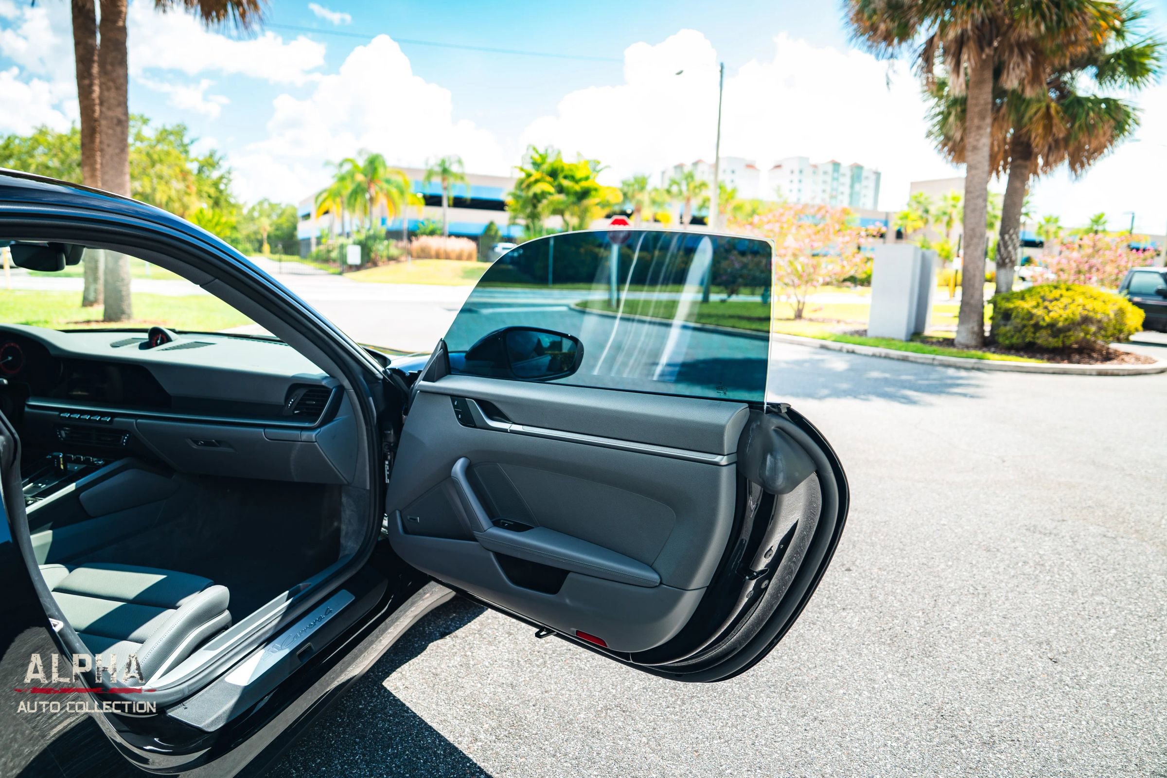 Used 2024 Porsche 911 Carrera image 14