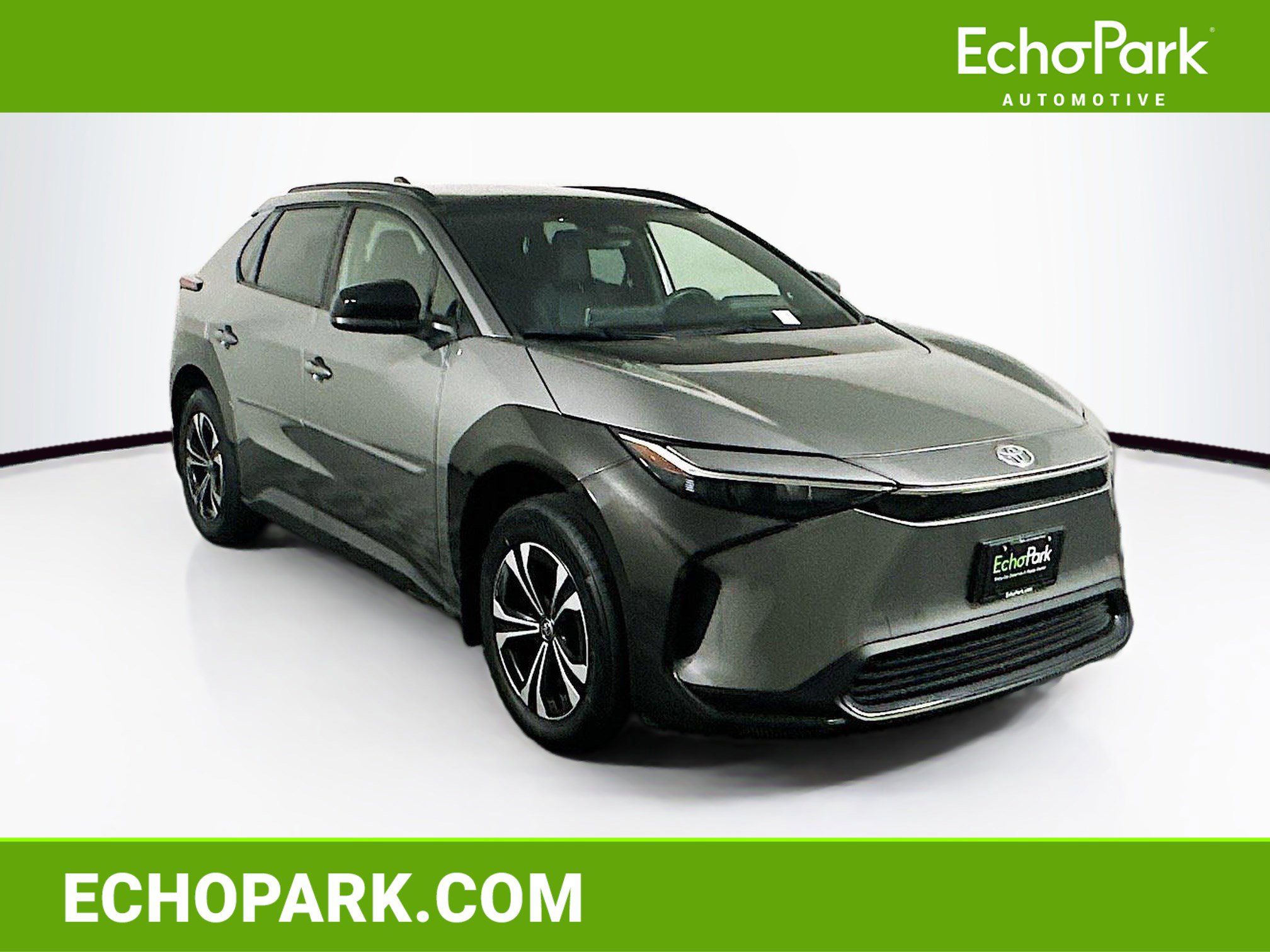 Used 2023 Toyota bZ4X XLE w/ Weather Package FWD image 1