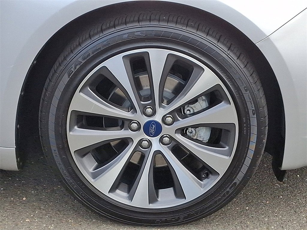 Certified 2019 Ford Fusion SE image 8