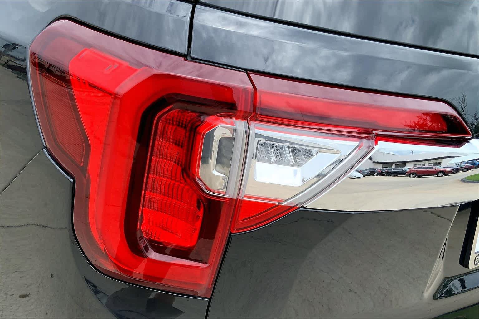 Used 2020 GMC Acadia SLT w/ Premium Package FWD image 29