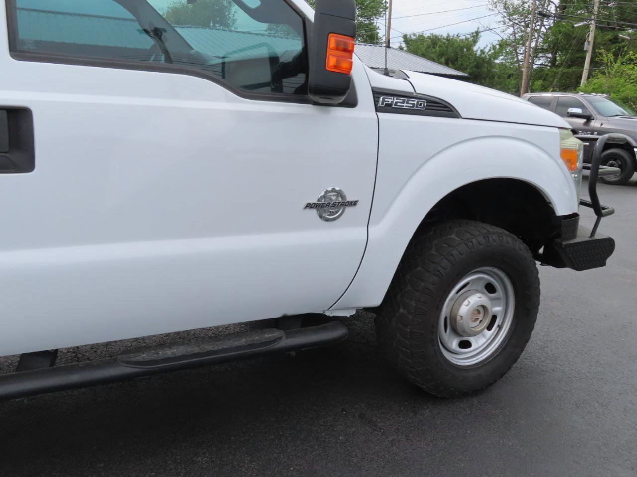 Used 2016 Ford F250 XL w/ Power Equipment Group AWD/4WD image 24