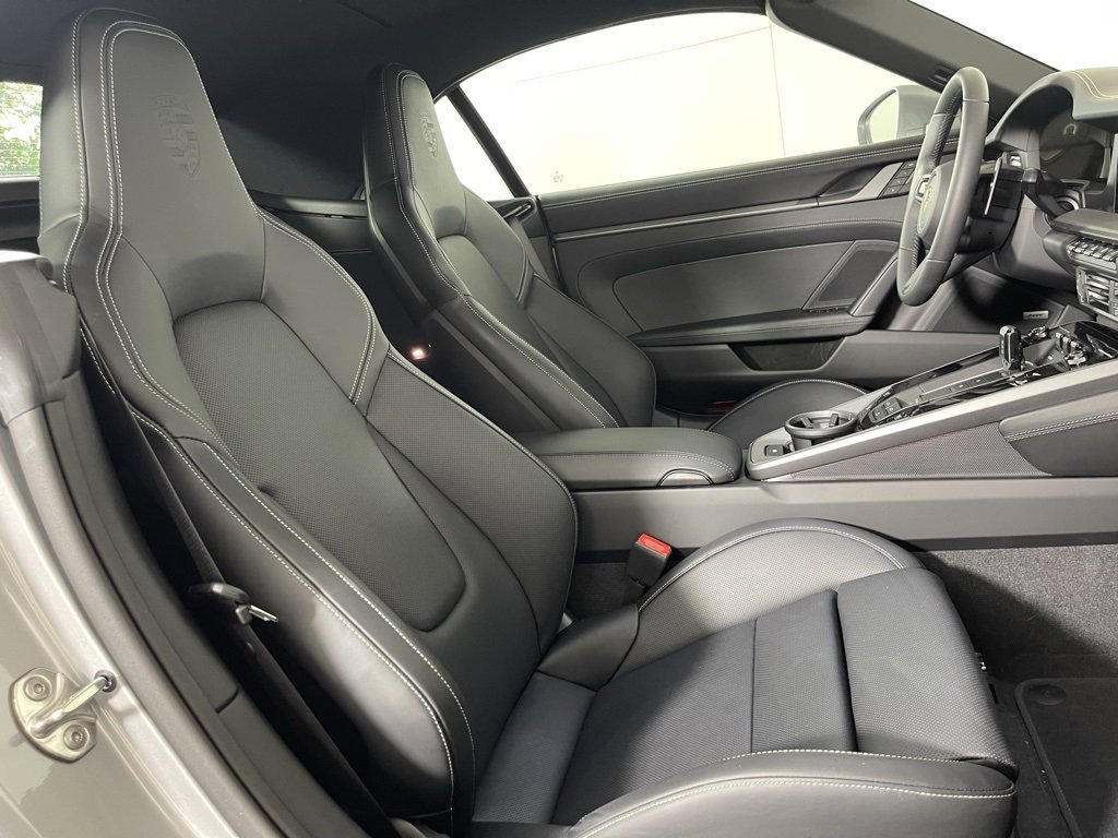 Certified 2025 Porsche 911 Carrera image 21