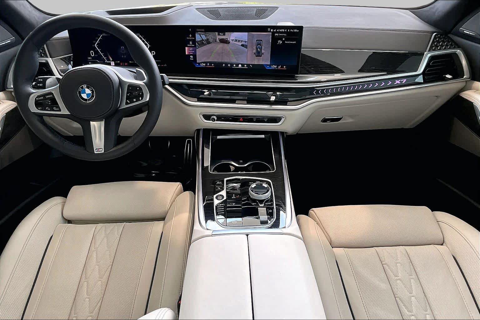 Used 2025 BMW X7 xDrive40i w/ M Sport Package AWD/4WD image 15