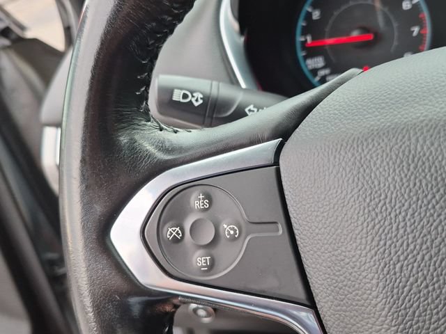 Used 2018 Chevrolet Traverse LT w/ LPO, Floor Liner Package FWD image 15