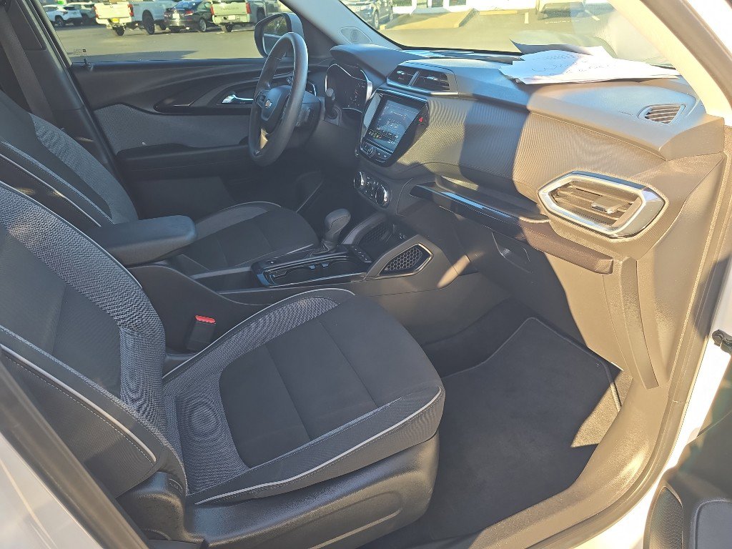 Certified 2022 Chevrolet TrailBlazer LT w/ Convenience Package image 16