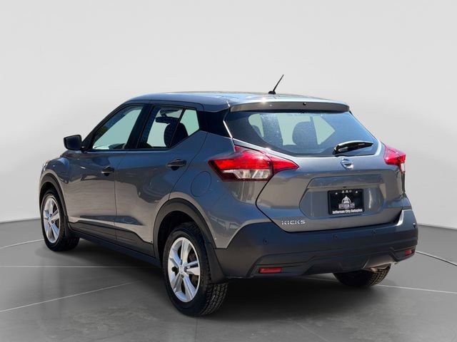 Used 2020 Nissan Kicks S image 6